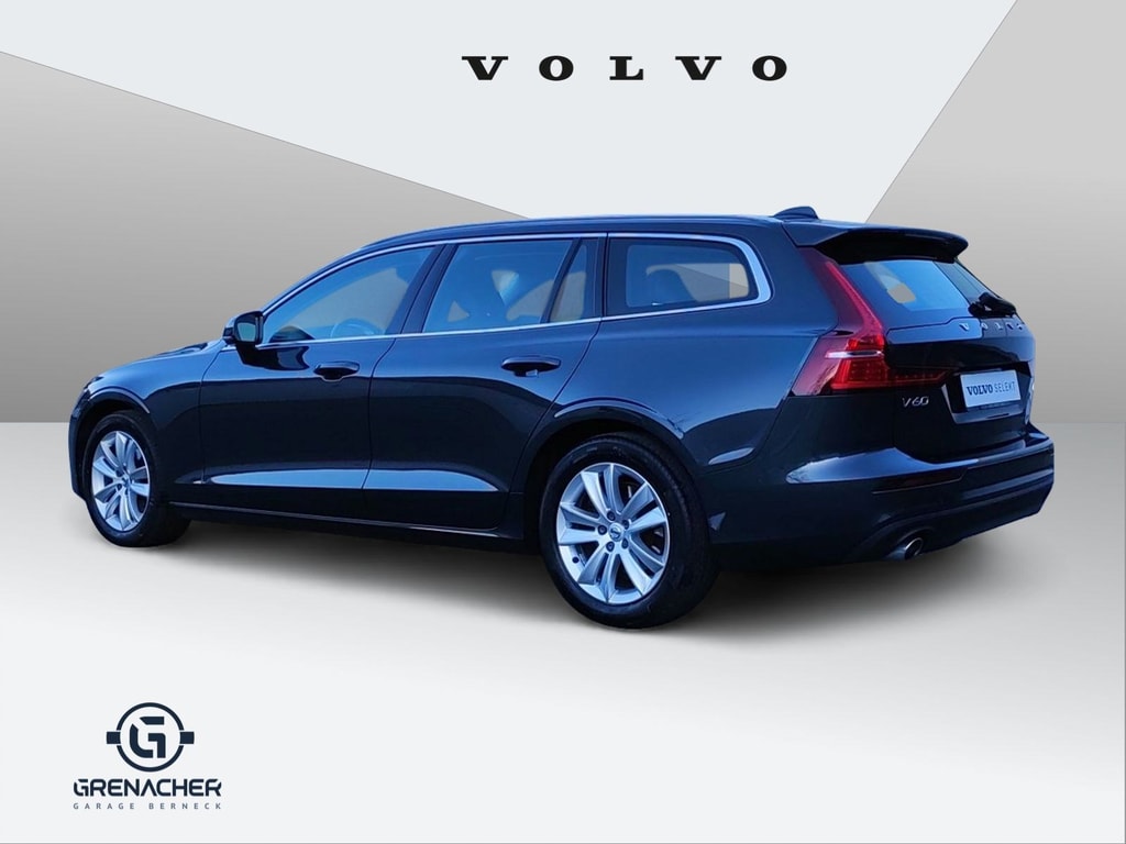 Volvo  2.0 D4 Momentum
