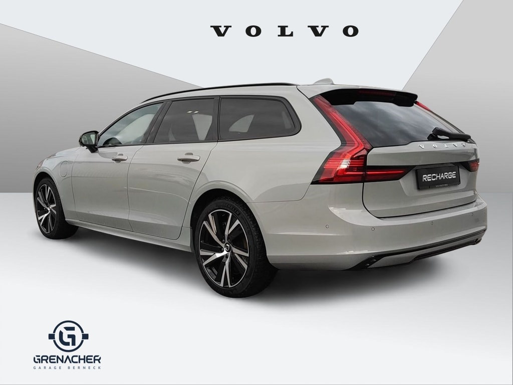 Volvo  2.0 T8 TE Plus Dark eAWD