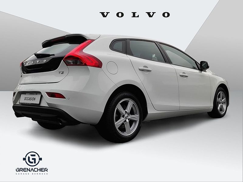 Volvo  2.0 T3 Momentum S/S